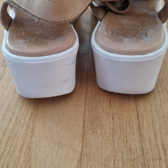 EOS sandals - Picture 5 of 5